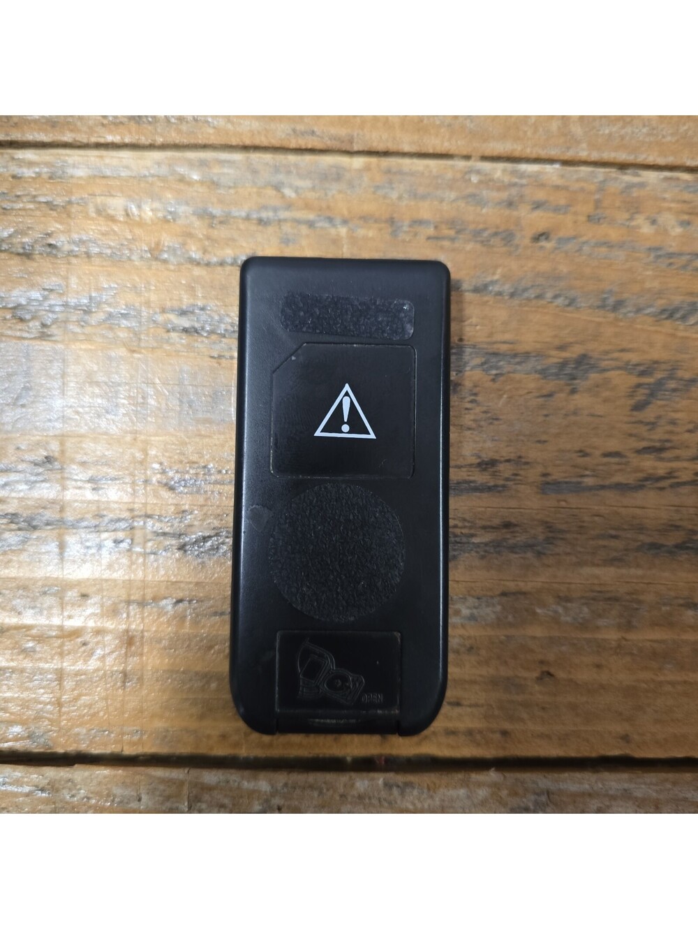 iLive Soundbar Remote Control REM-ITB259 Bluetooth Optical Aux Line In Tested - Picture 2 of 2